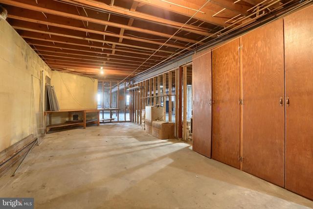 300 EDDINGTON AVE, Harrisburg, PA 17111