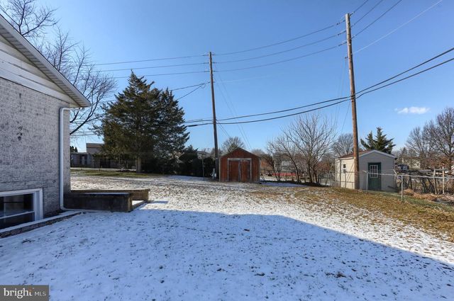 300 EDDINGTON AVE, Harrisburg, PA 17111