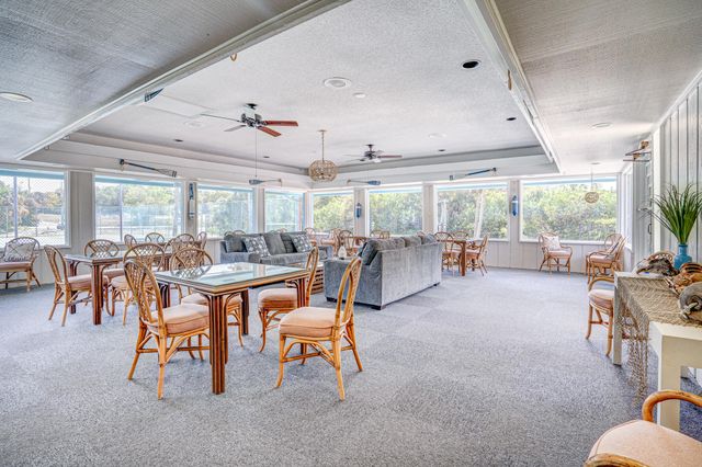 1411 NE 14th Court P-14, Jensen Beach, FL 34957