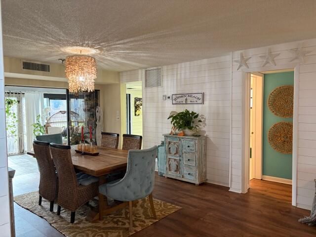 1411 NE 14th Court P-14, Jensen Beach, FL 34957