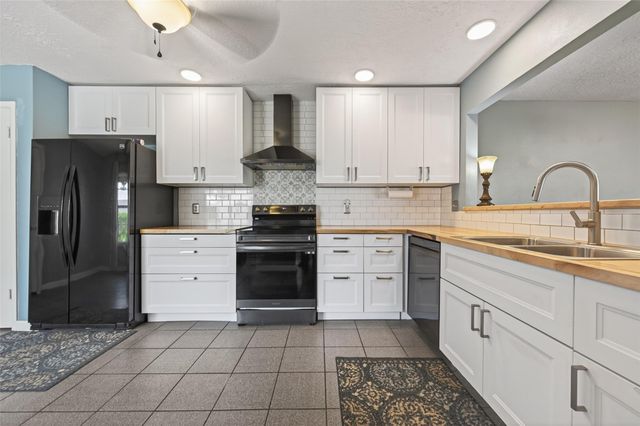 11603 Bonaparte Drive, Cypress, TX 77429