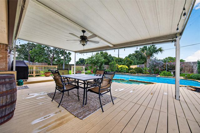 11603 Bonaparte Drive, Cypress, TX 77429