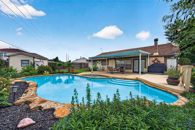 11603 Bonaparte Drive, Cypress, TX 77429