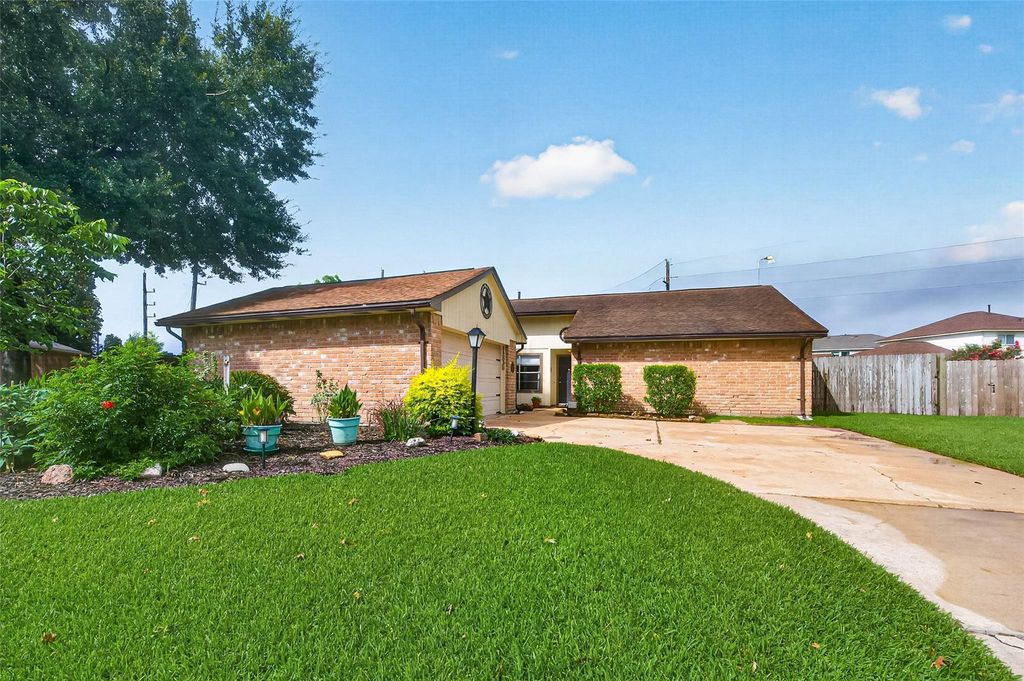 11603 Bonaparte Drive, Cypress, TX 77429
