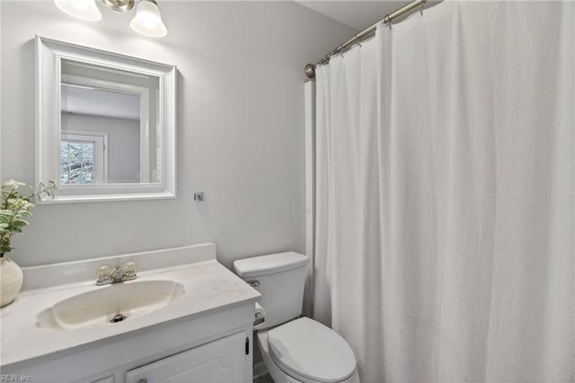 2104 Whispering Sands LN, Virginia Beach, VA 23455