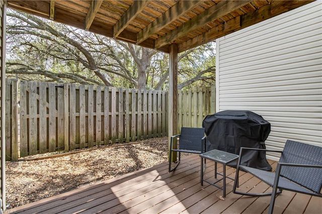 2104 Whispering Sands LN, Virginia Beach, VA 23455