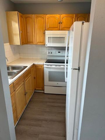 20 SW 108th Avenue F4, Sweetwater, FL 33174