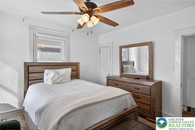 327 Congress Avenue, Other Pa Counties, PA 19050