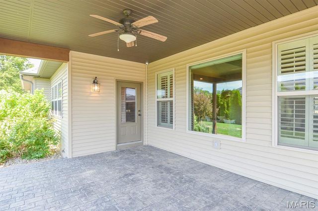 520 Shadow Rock Court, Lebanon, IL 62254