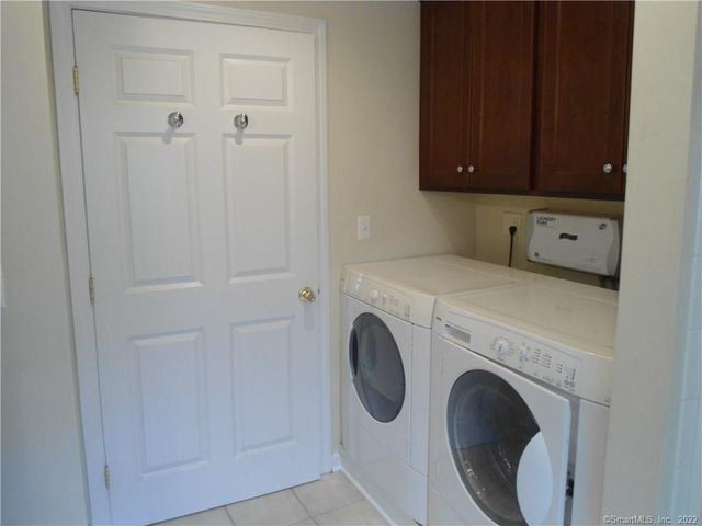 3 Willow Street, Milford, CT 06460