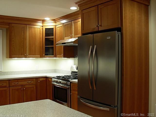 3 Willow Street, Milford, CT 06460