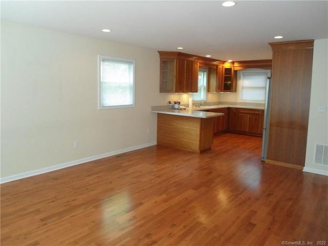3 Willow Street, Milford, CT 06460