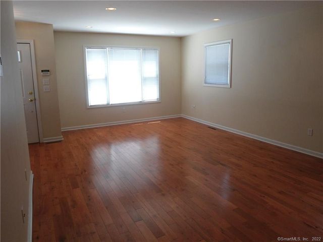 3 Willow Street, Milford, CT 06460