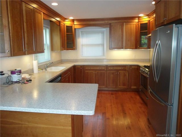 3 Willow Street, Milford, CT 06460