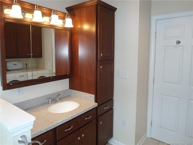 3 Willow Street, Milford, CT 06460