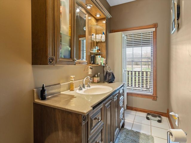 37 Highway 34 Highway, Raleigh, IL 62977