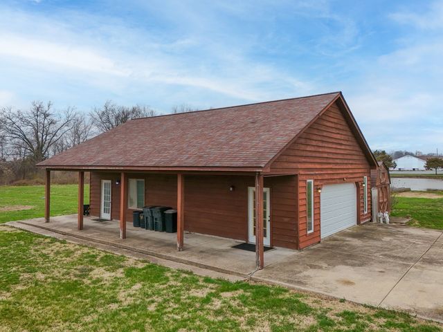 37 Highway 34 Highway, Raleigh, IL 62977