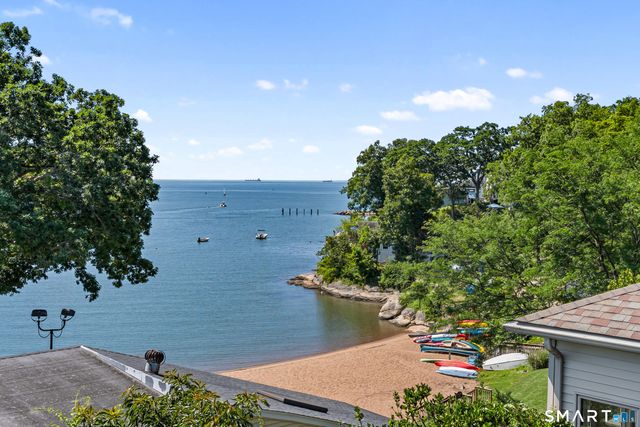 16 Whalers Point 16, East Haven, CT 06512