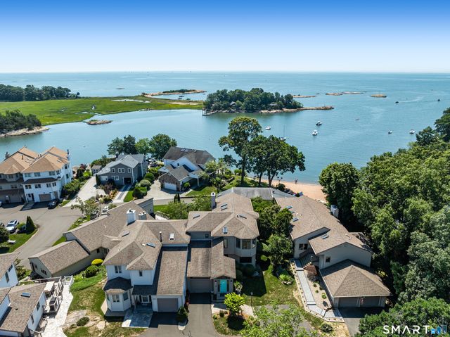 16 Whalers Point 16, East Haven, CT 06512