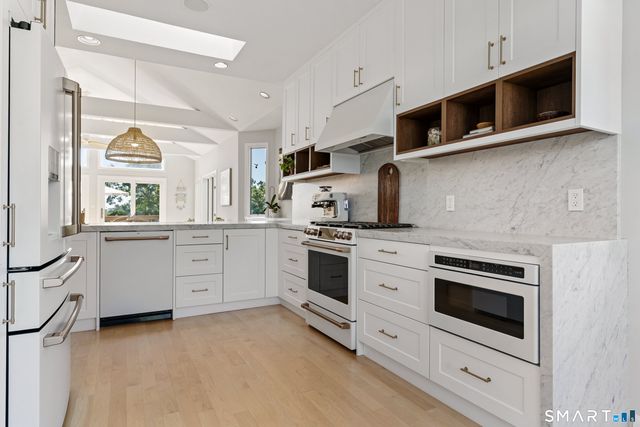 16 Whalers Point 16, East Haven, CT 06512