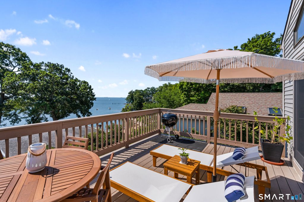 16 Whalers Point 16, East Haven, CT 06512