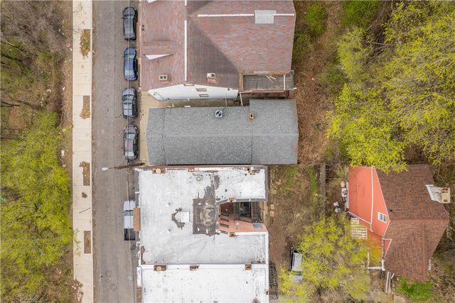 63 Lawn St, Oakland, PA 15213