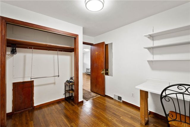 63 Lawn St, Oakland, PA 15213