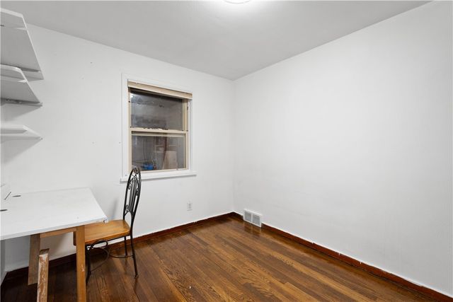 63 Lawn St, Oakland, PA 15213