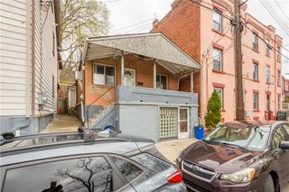 63 Lawn St, Oakland, PA 15213