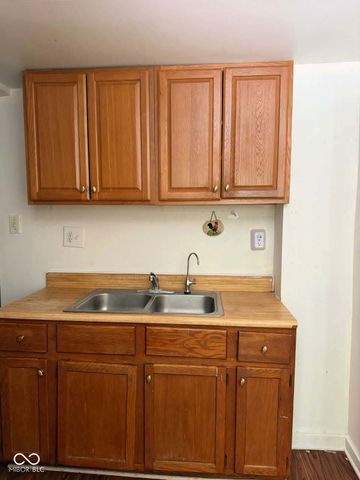 1424 Cruft, Indianapolis, IN 46203