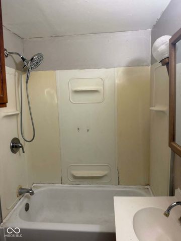 1424 Cruft, Indianapolis, IN 46203