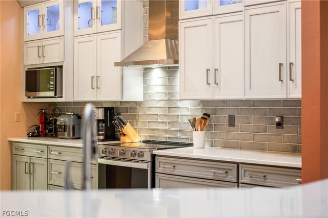 1704 NW 31st AVE, Cape Coral, FL 33993