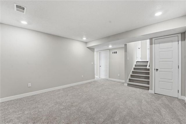 19712 W 195th Place, Spring Hill, KS 66083