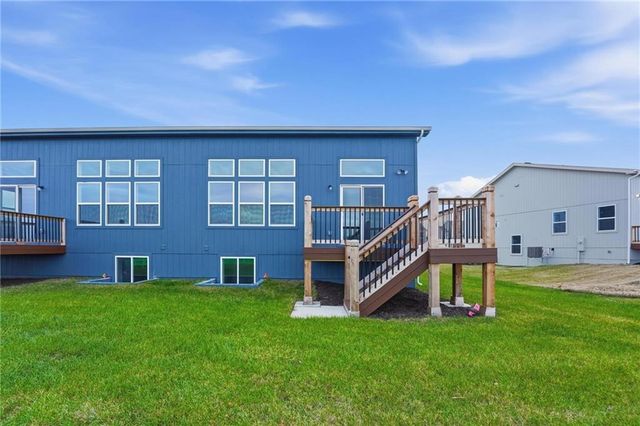 19712 W 195th Place, Spring Hill, KS 66083