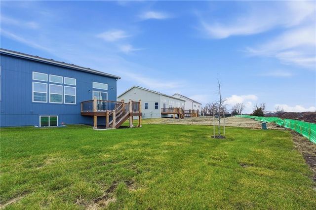 19712 W 195th Place, Spring Hill, KS 66083