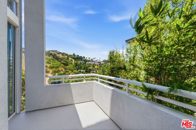 3811 Glenridge Drive, Sherman Oaks, CA 91423