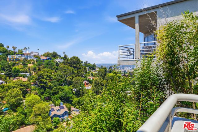 3811 Glenridge Drive, Sherman Oaks, CA 91423