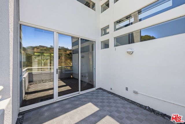 3811 Glenridge Drive, Sherman Oaks, CA 91423
