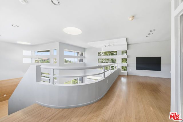 3811 Glenridge Drive, Sherman Oaks, CA 91423