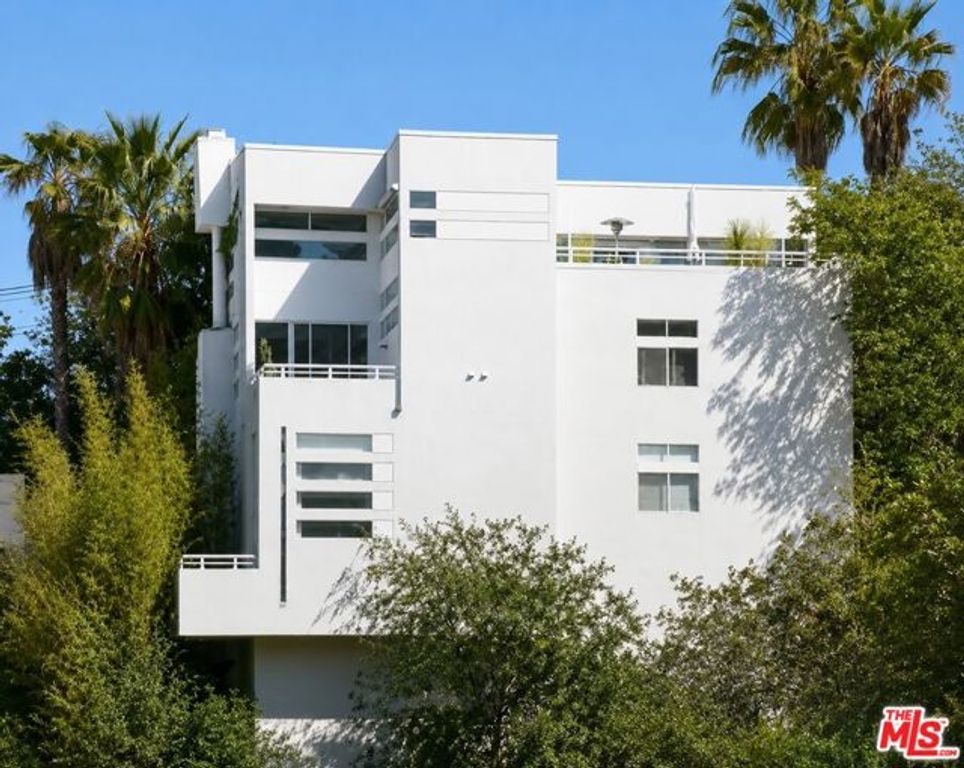 3811 Glenridge Drive, Sherman Oaks, CA 91423