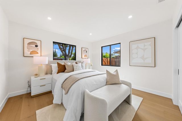 3920 Park Boulevard, Palo Alto, CA 94306