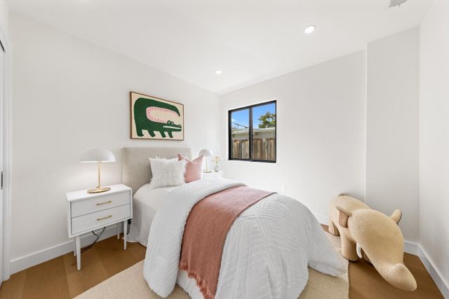 3920 Park Boulevard, Palo Alto, CA 94306