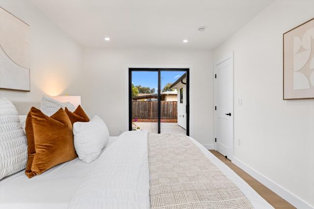 3920 Park Boulevard, Palo Alto, CA 94306