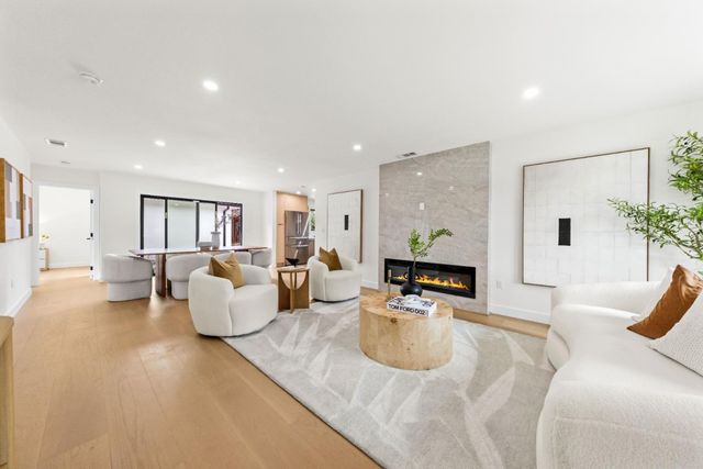 3920 Park Boulevard, Palo Alto, CA 94306