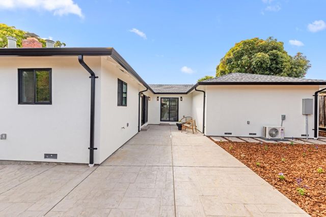 3920 Park Boulevard, Palo Alto, CA 94306