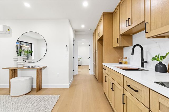 3920 Park Boulevard, Palo Alto, CA 94306