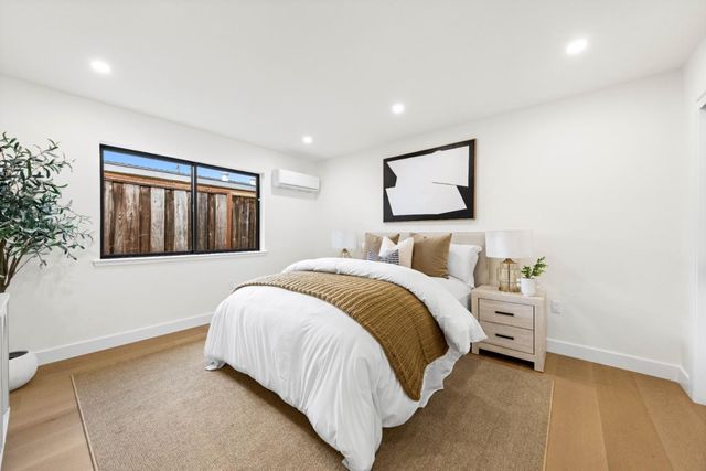3920 Park Boulevard, Palo Alto, CA 94306