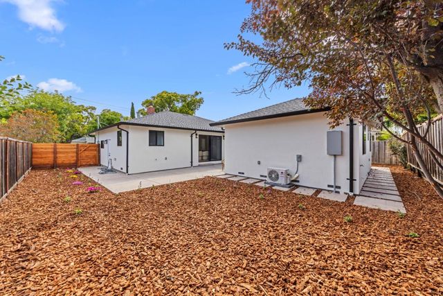 3920 Park Boulevard, Palo Alto, CA 94306
