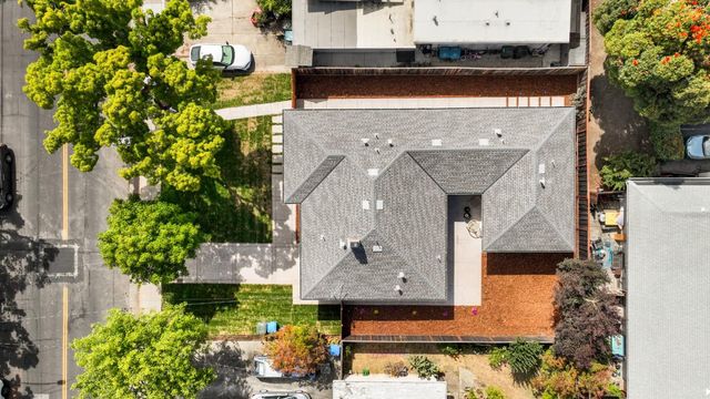 3920 Park Boulevard, Palo Alto, CA 94306