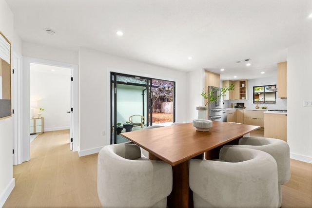 3920 Park Boulevard, Palo Alto, CA 94306